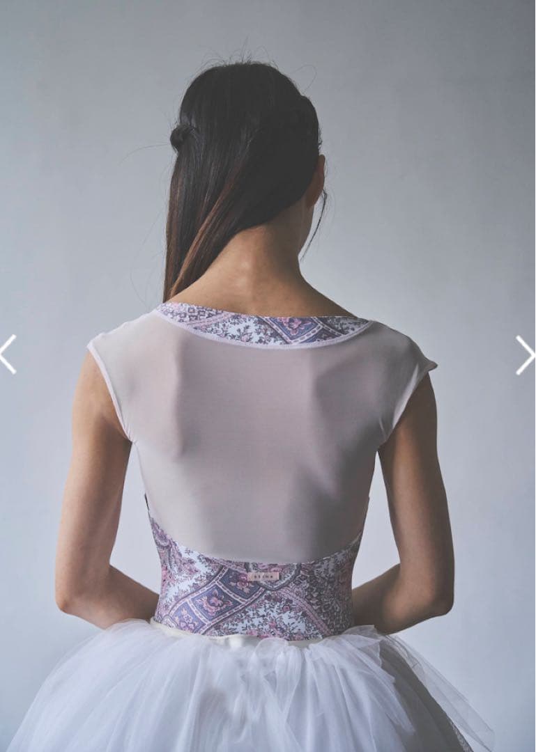 Lauren**・゜゜・*:.。..専用stinaレオタード