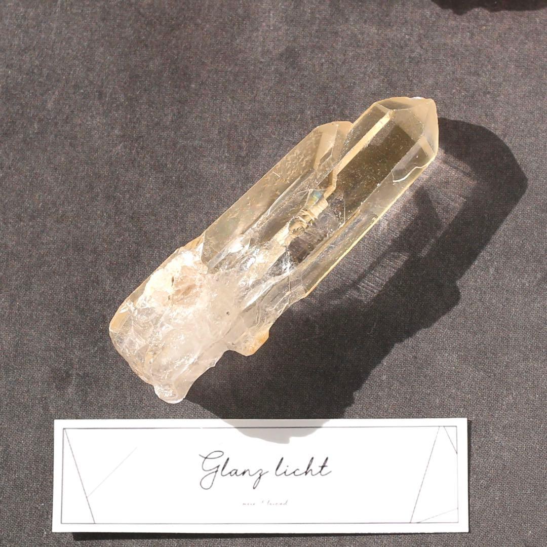 ゴールデンヒーラー クォーツ 原石 水晶 鉱物 希少石 天然石 ツインレイ
