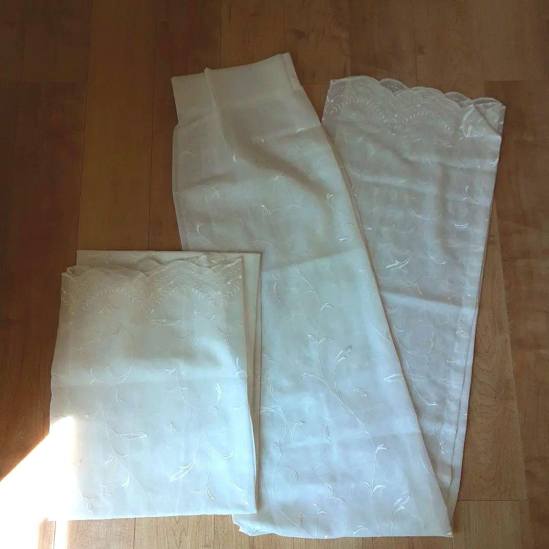 ニトリ　オーダーレースカーテン 花柄刺繍 100×200 2枚 防炎　ダッソ