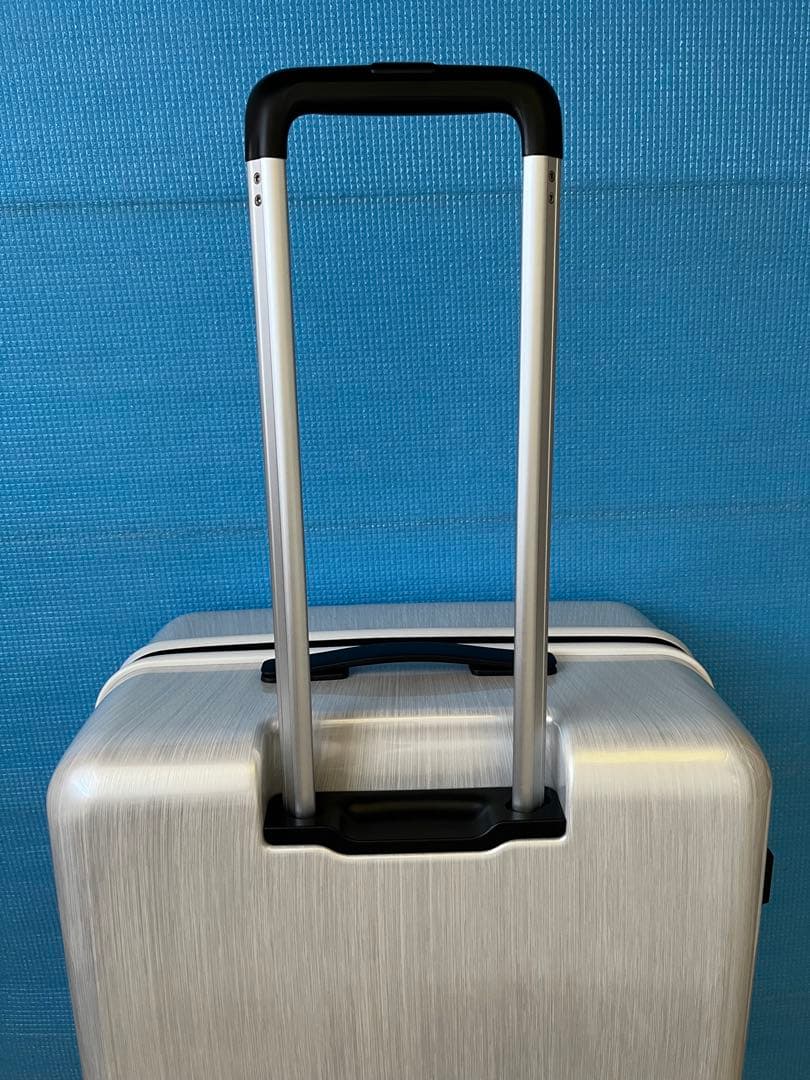 ACE キャリーケース　ホワイト　64L