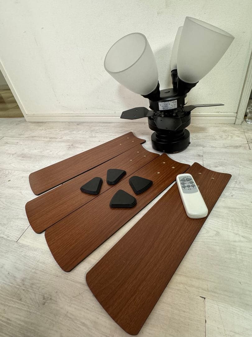 シーリングファン ライト天井照明　リモコン付き