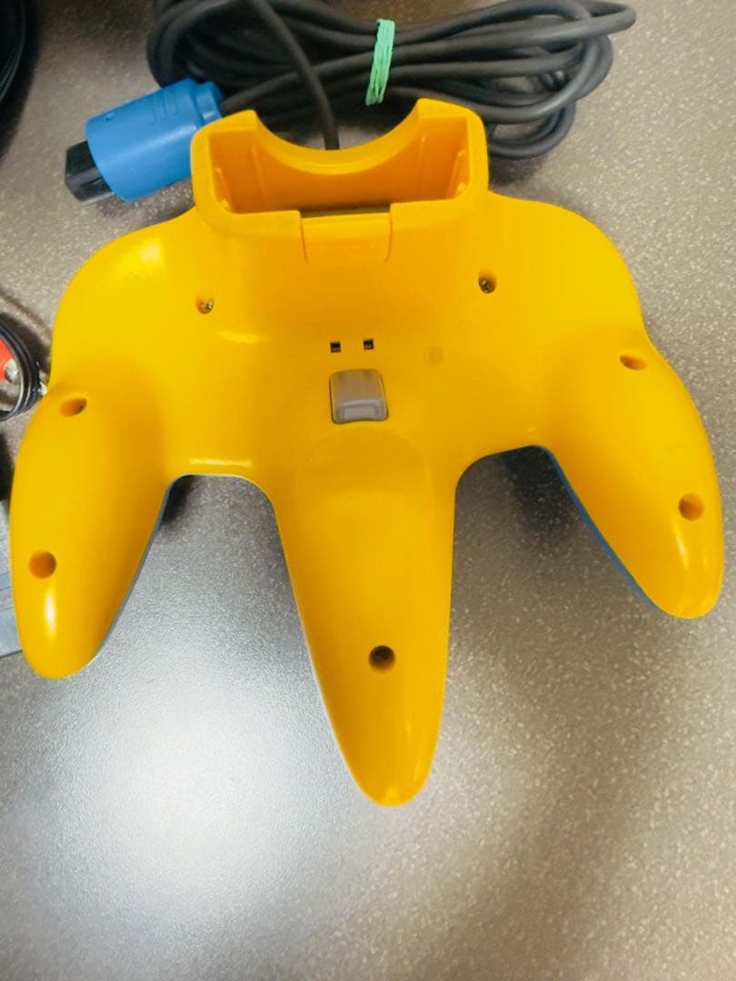 NINTENDO 64 PIKACHU ブルー ピカチュウ バージョン