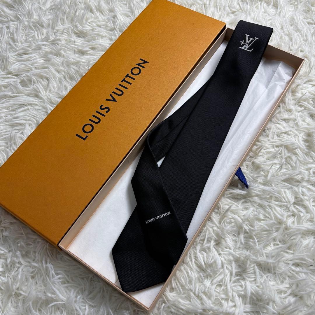 希少✨ LOUIS VUITTON ルイヴィトン LVスマッシュ ロゴブラック