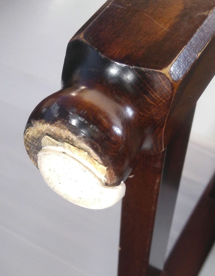 トーア ダークブラウン 木製椅子 クラシック スピンドルデザイン レトロイス