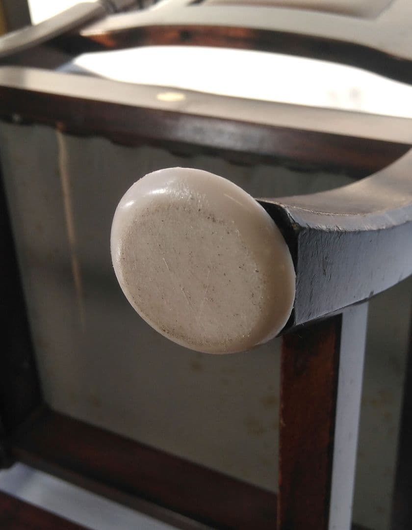 トーア ダークブラウン 木製椅子 クラシック スピンドルデザイン レトロイス