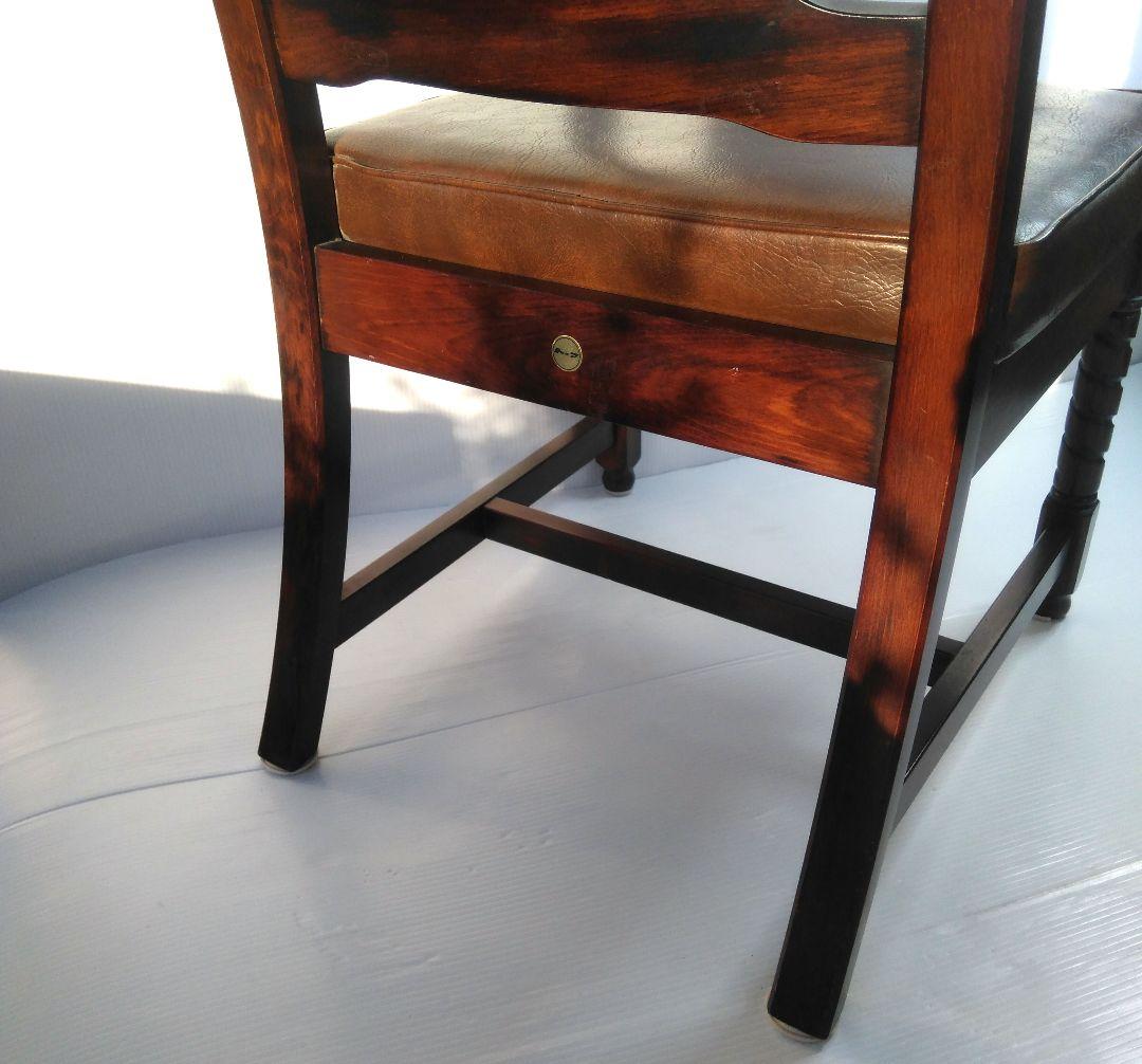 トーア ダークブラウン 木製椅子 クラシック スピンドルデザイン レトロイス