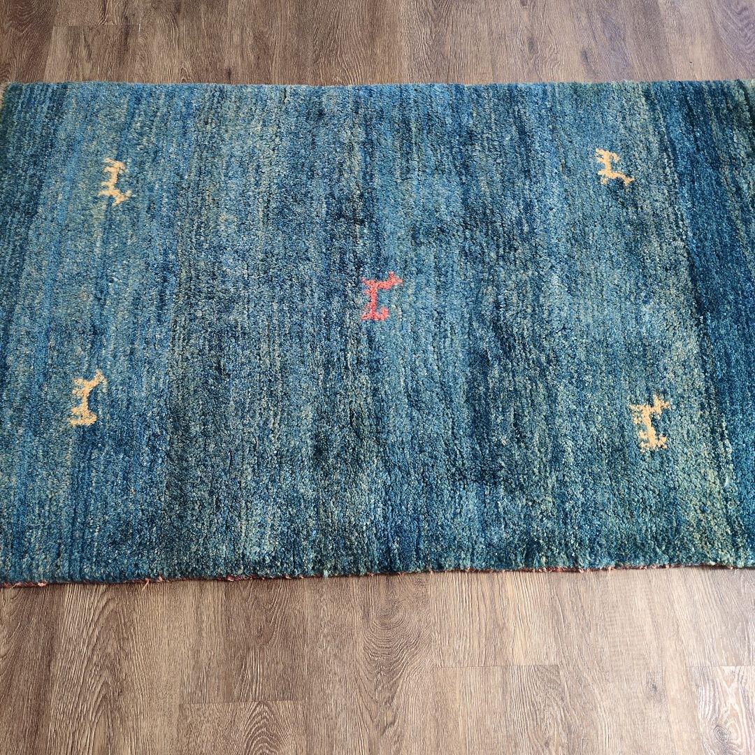 ギャッベ　ヴィンテージラグ　ペルシャ絨毯　手織り絨毯　ハンドメイド　草木染め