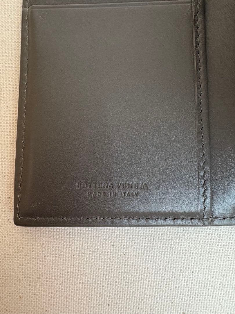 Bottega Veneta 長財布　イントレチャート　レザー　グレー