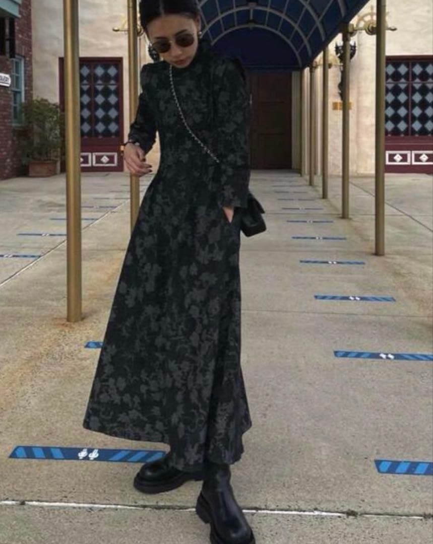 【Ameri】KEILY FLOWER DENIM DRESS / Mサイズ