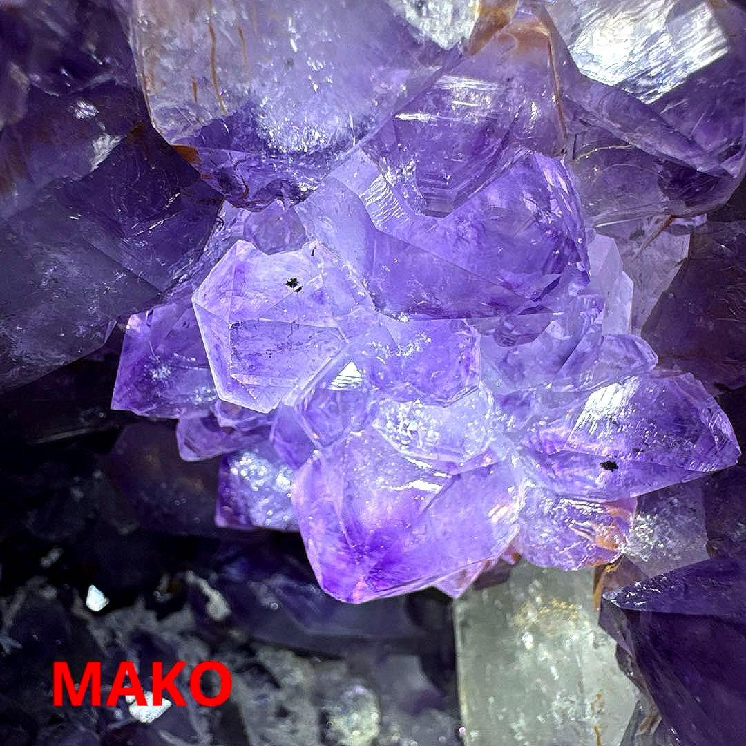 M1778☆アメジストドーム2.6Kg☆ウルグアイ産☆天然石☆N50901-B