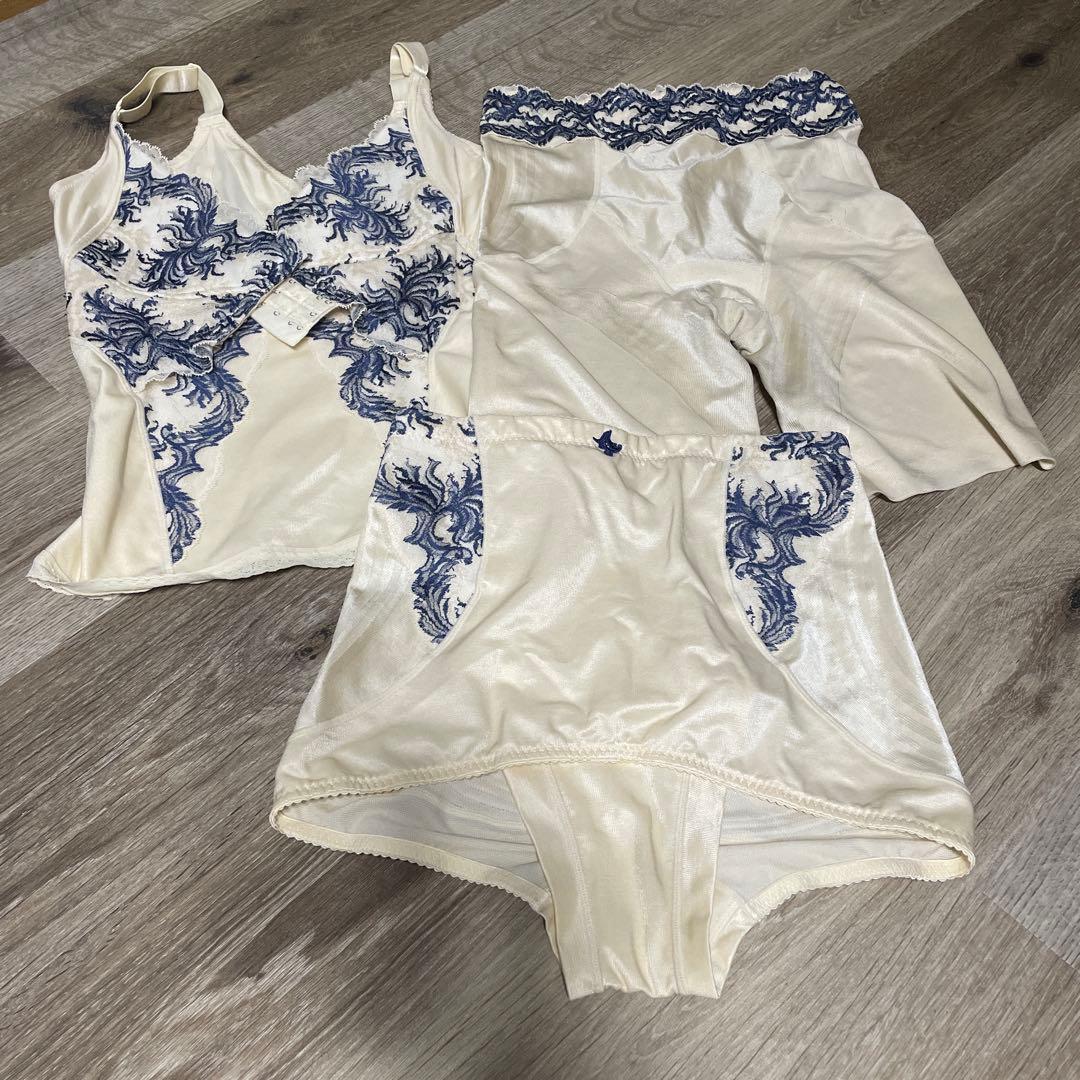 マルコ　カーヴィシャス　限定イアクリーム