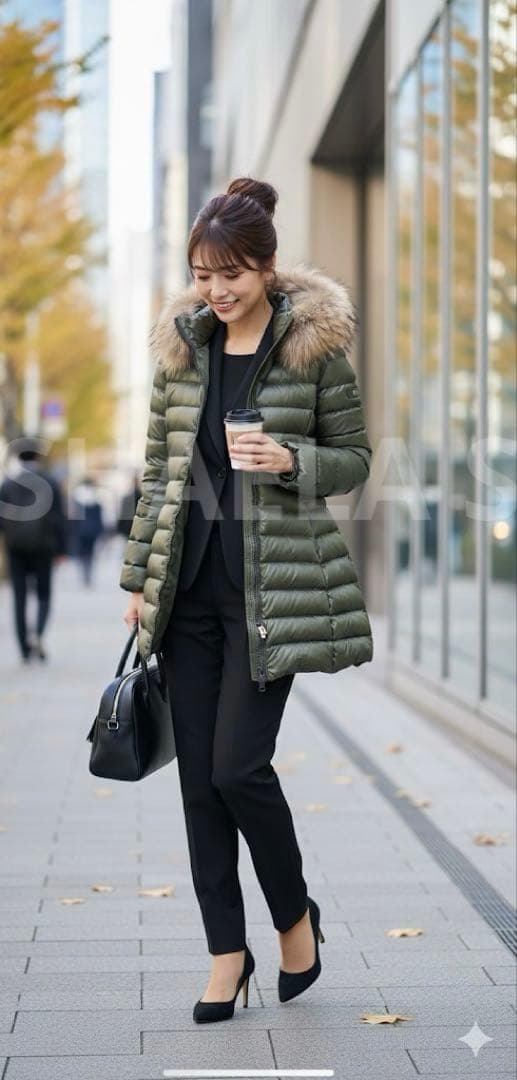 美品　タトラス　リバーシブル　ダウン　ロング丈　ファー　Aライン　光沢　カーキ