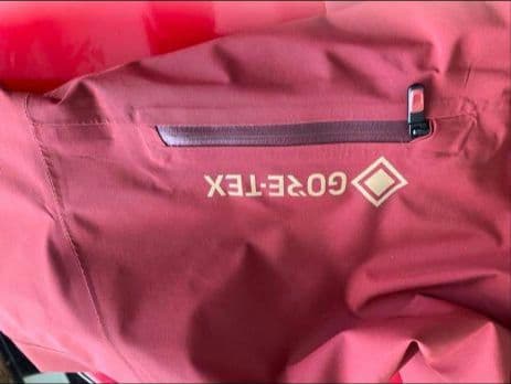 美品　burton AK swash JK Mサイズ　値下げ