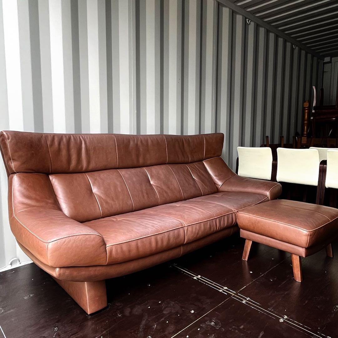 取付無料！カリモク家具 北欧風本革ココアブラウン3人掛けソファ・オットマン✨