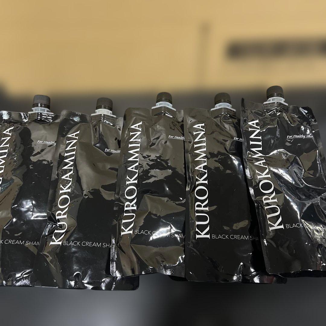 KUROKAMINA BLACK CREAM SHAMPOO 300g*5袋