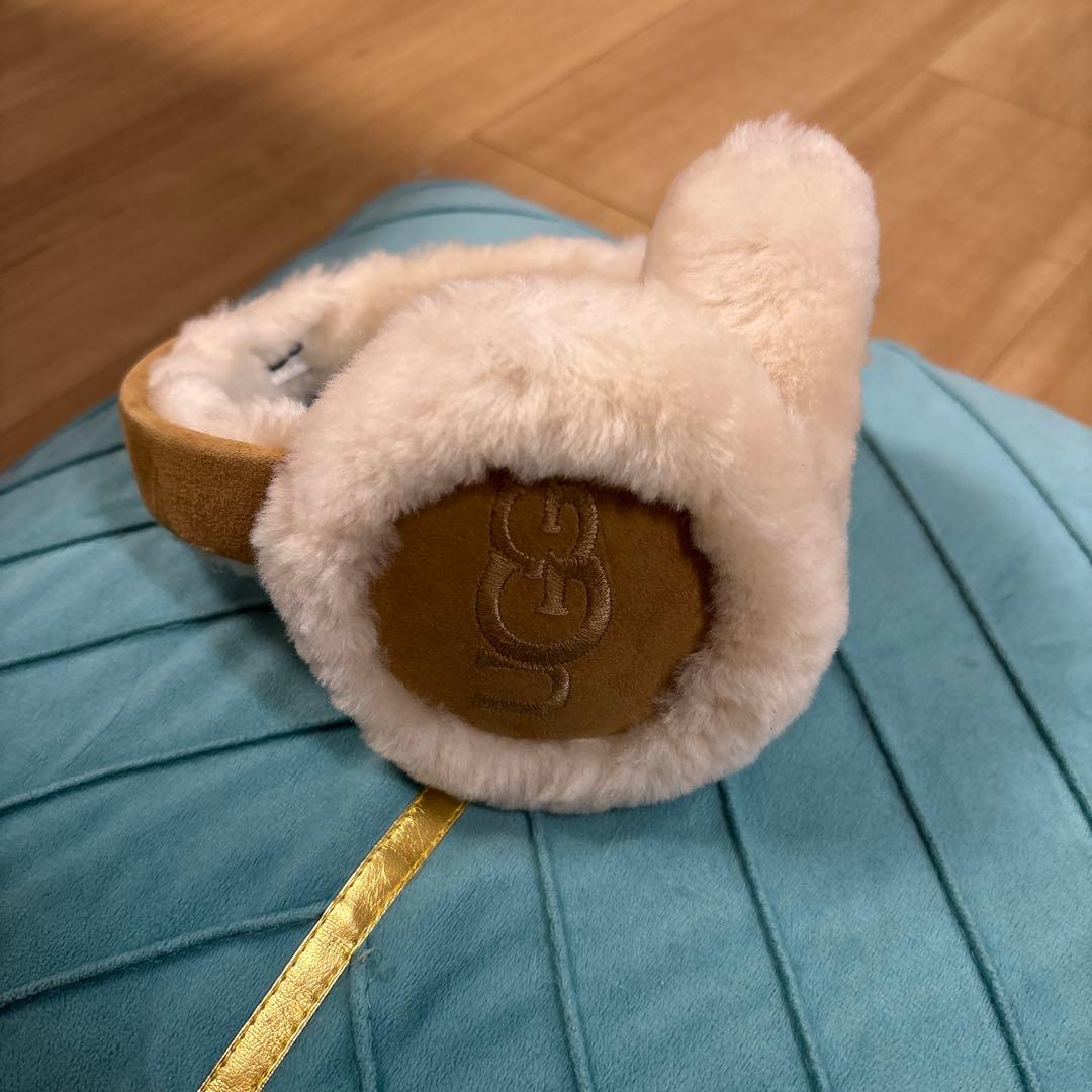 UGG ベージュファー耳あて