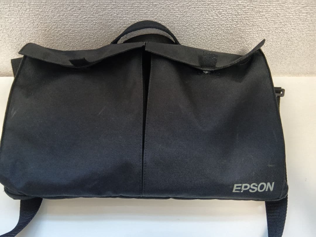 Epson EB-1770W プロジェクター本体