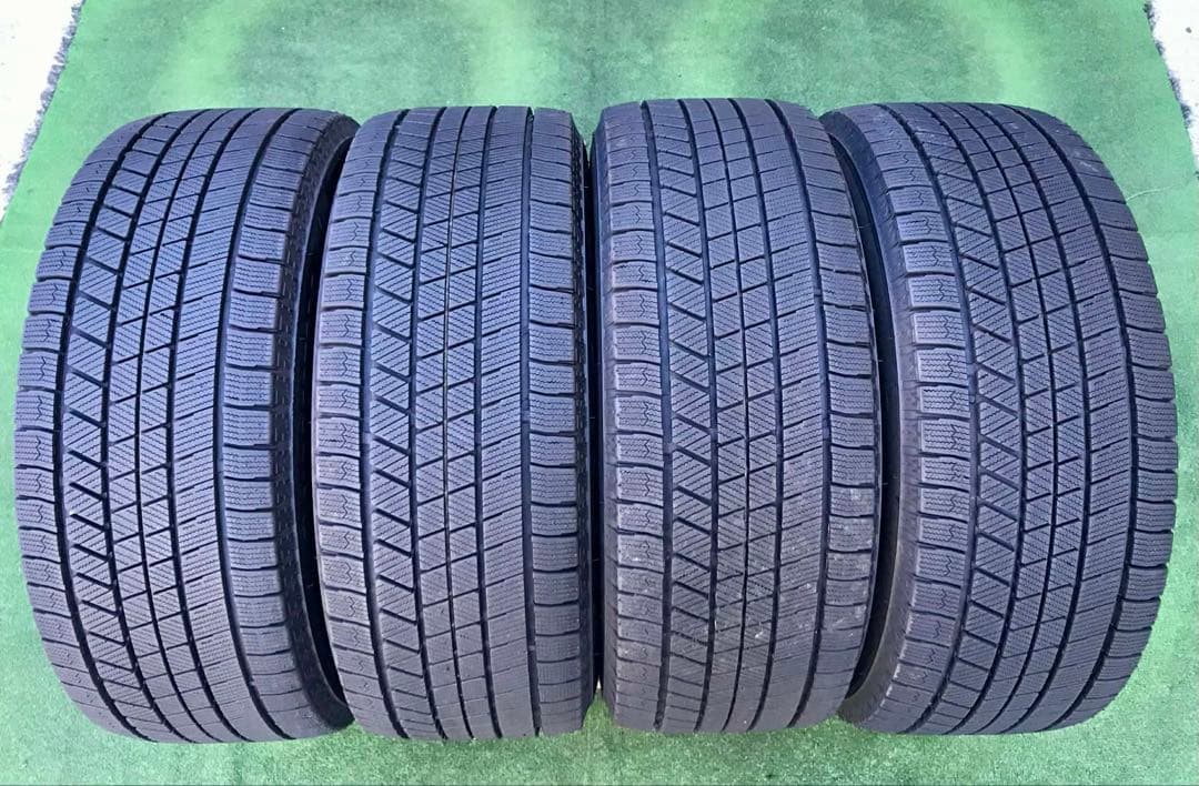 225/55 R16 BRIDGESTONE VRX3 スタッドレスタイヤ