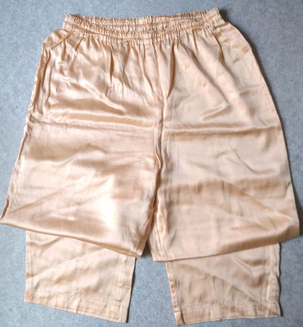 ワコール睡眠科学　レディース　シルク　パジャマ