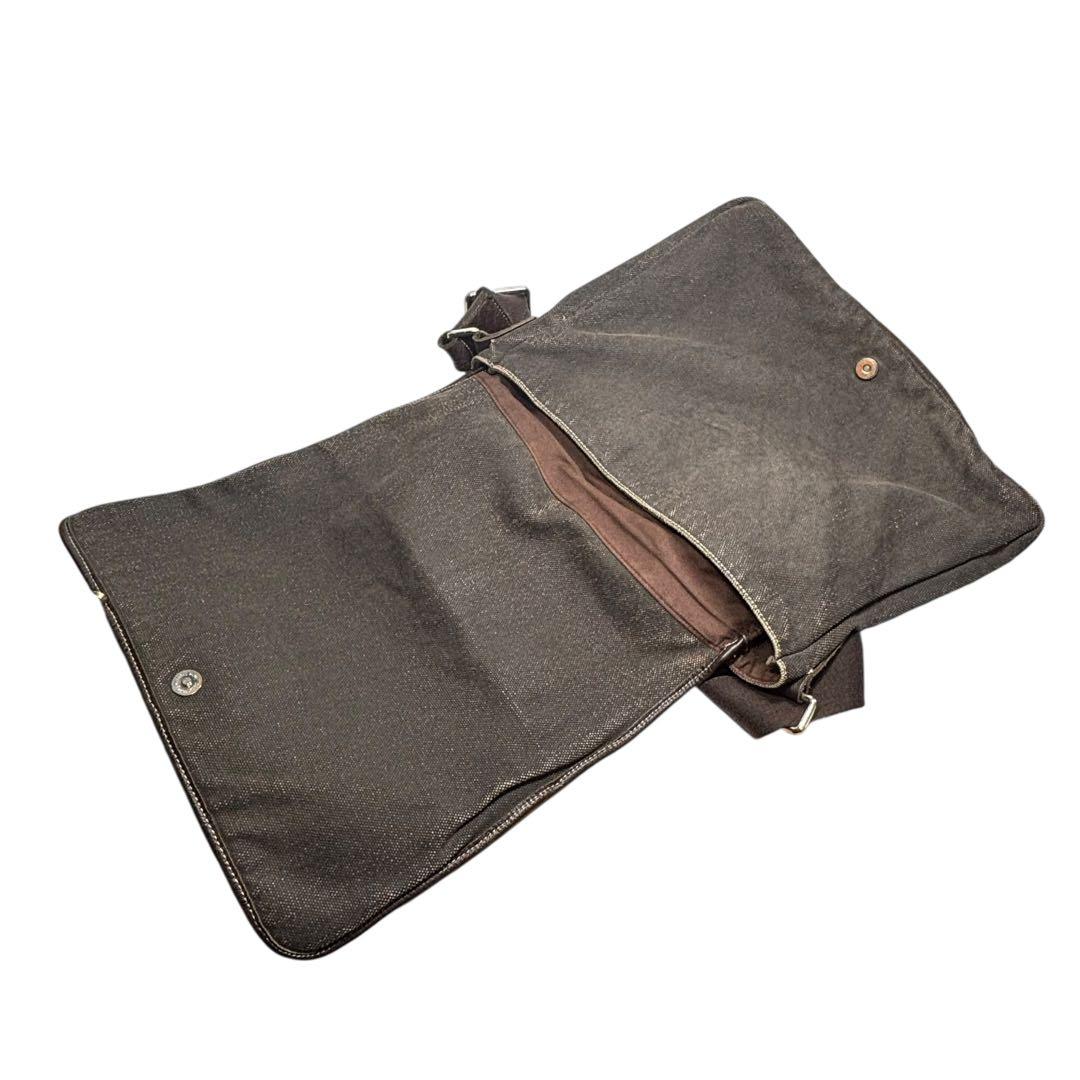 D&G DOLCE&GABBANA メッセンジャーバッグ　A4収納可能　肩掛け