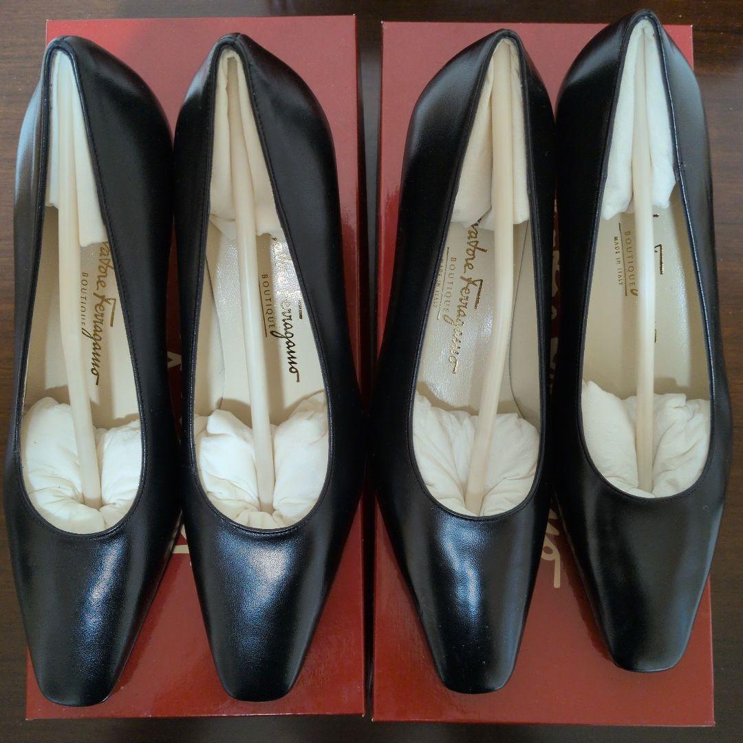 黒のレザーパンプス　Salvatore Ferragamo