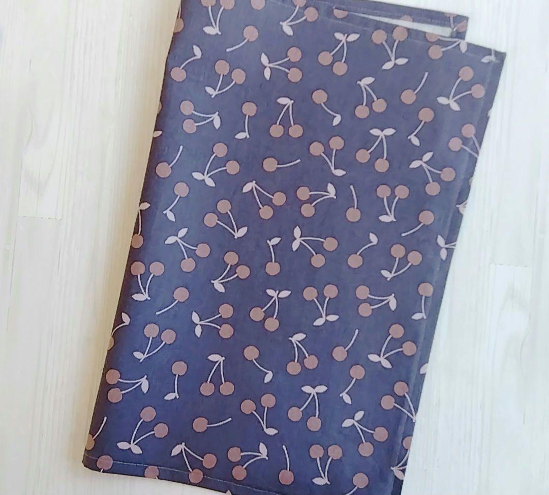 ○さくらんぼ○ランチョンマット　巾着袋　給食袋　コップ袋