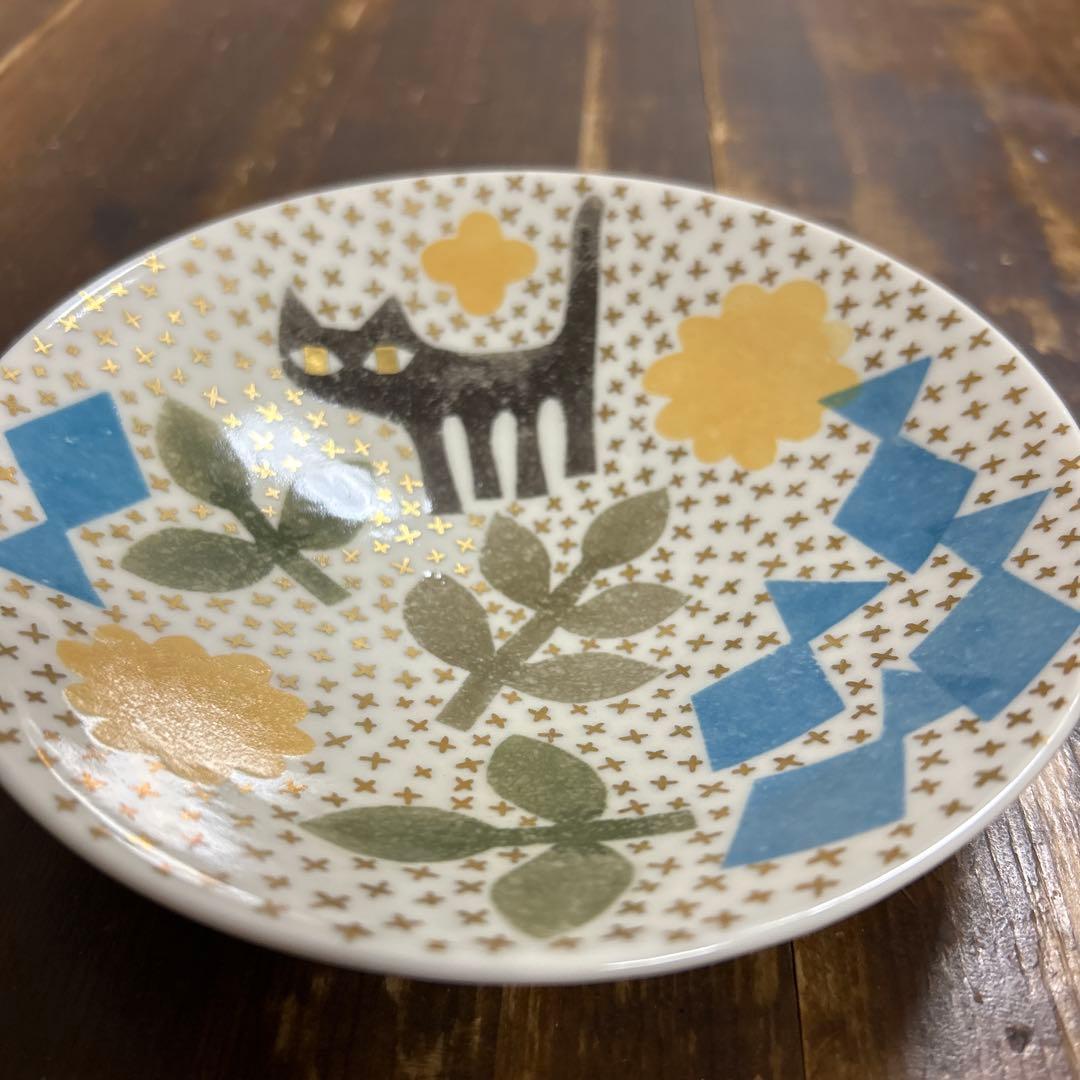 作家　飯野夏実　猫と魚の絵皿　金彩,和紙染め　StudioKarakusa