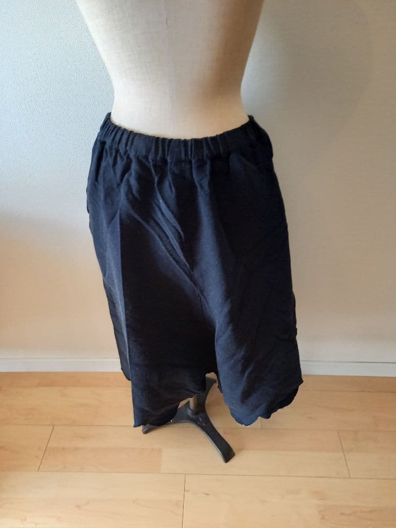COMMEdesGARCONSスカラップデザインキュロット(濃紺)パンツ