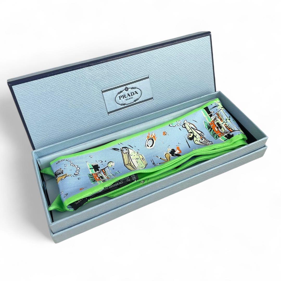 希少美品　プラダ　リボンスカーフ　シルク100% 箱付き　車　PRADA