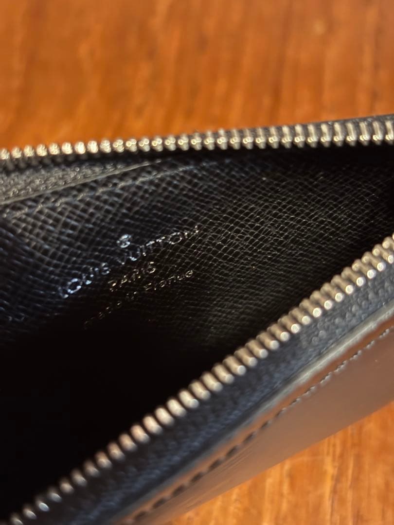 LOUIS VUITTON ポシェットクレNM ケース エピ ブラック