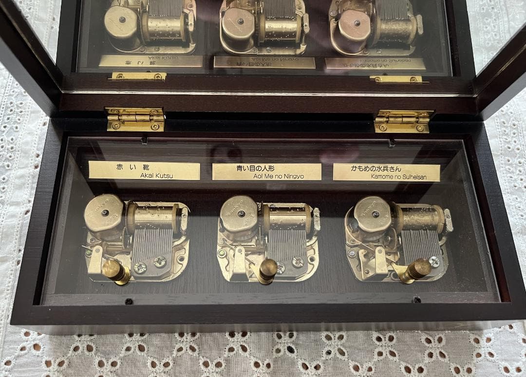 希少　横濱００１ 横浜高島屋オリジナル　3曲組み合わせオルゴール　木製　完売品