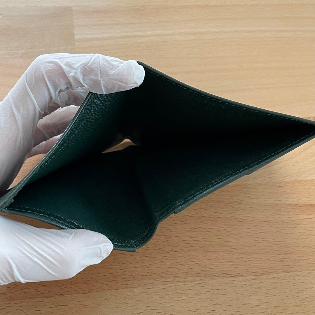 ルイヴィトン　タイガレザー　エピセア　深緑　二つ折り財布　札入れ　グリーン