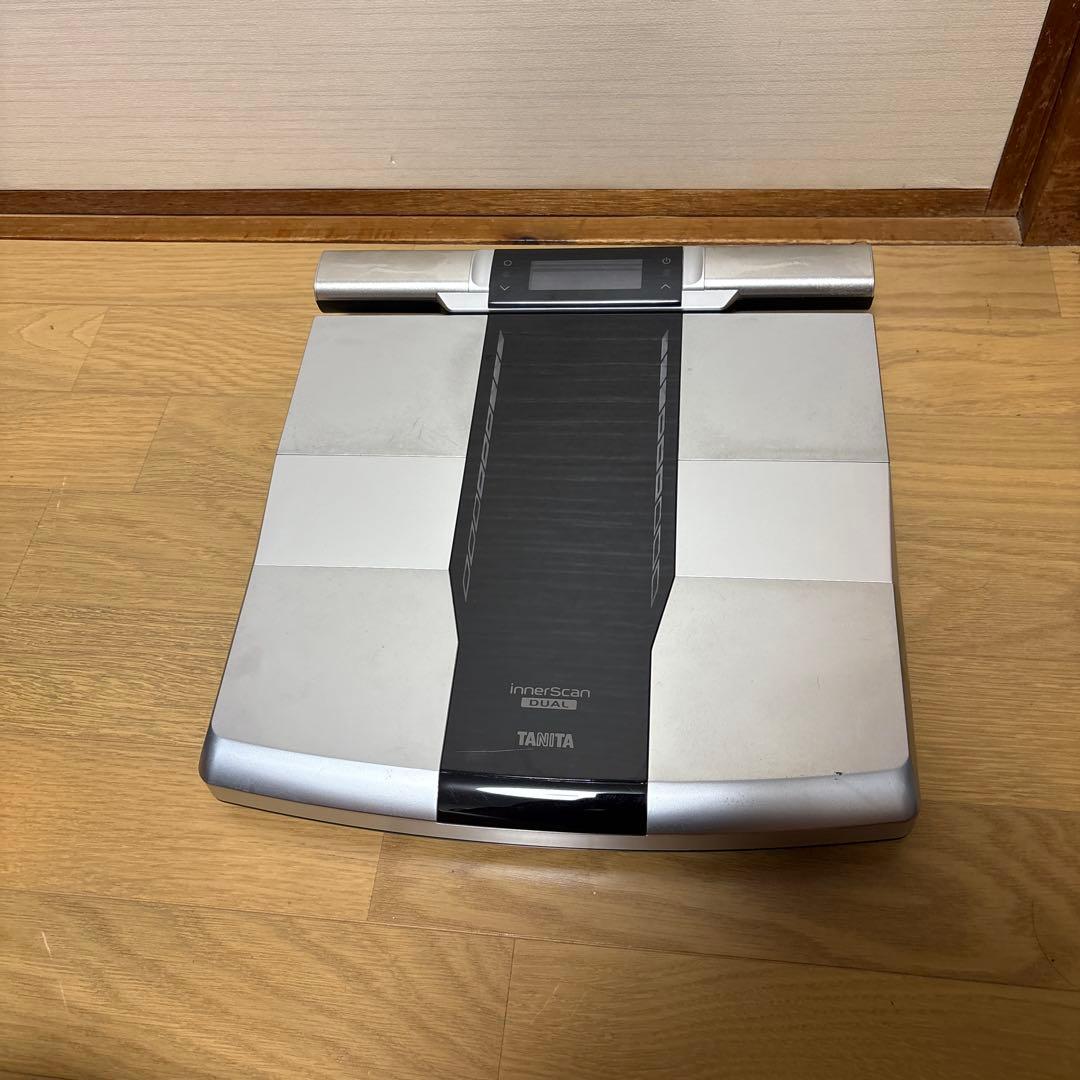 タニタ RD-800 体脂肪計 体重計 2020年製