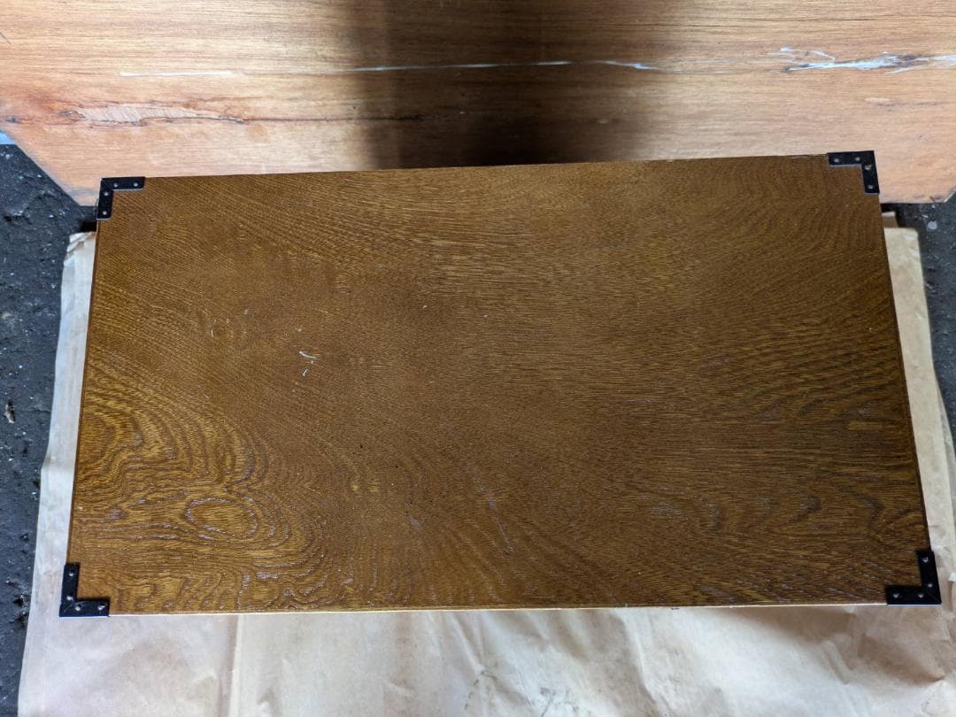 木製箪笥 4引き出し 格子窓付き（金庫付）