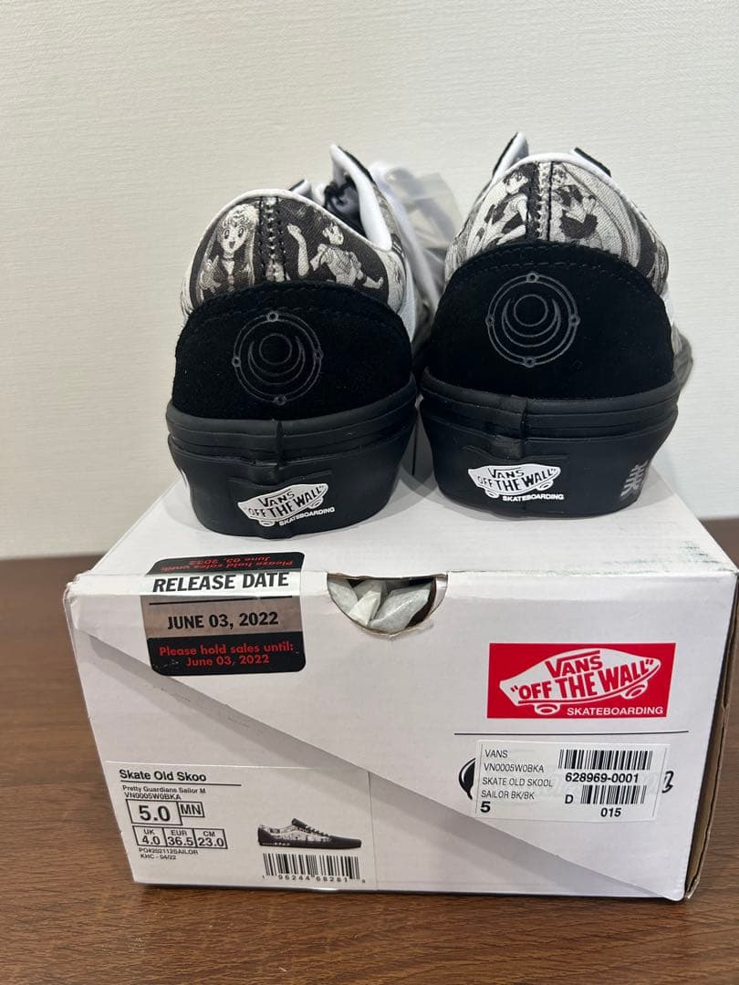 セーラームーン vans スケートオールドスクール