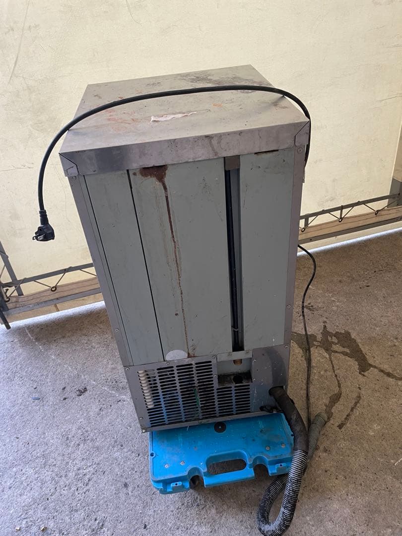 訳ありSANYO SIM-S2500 製氷機