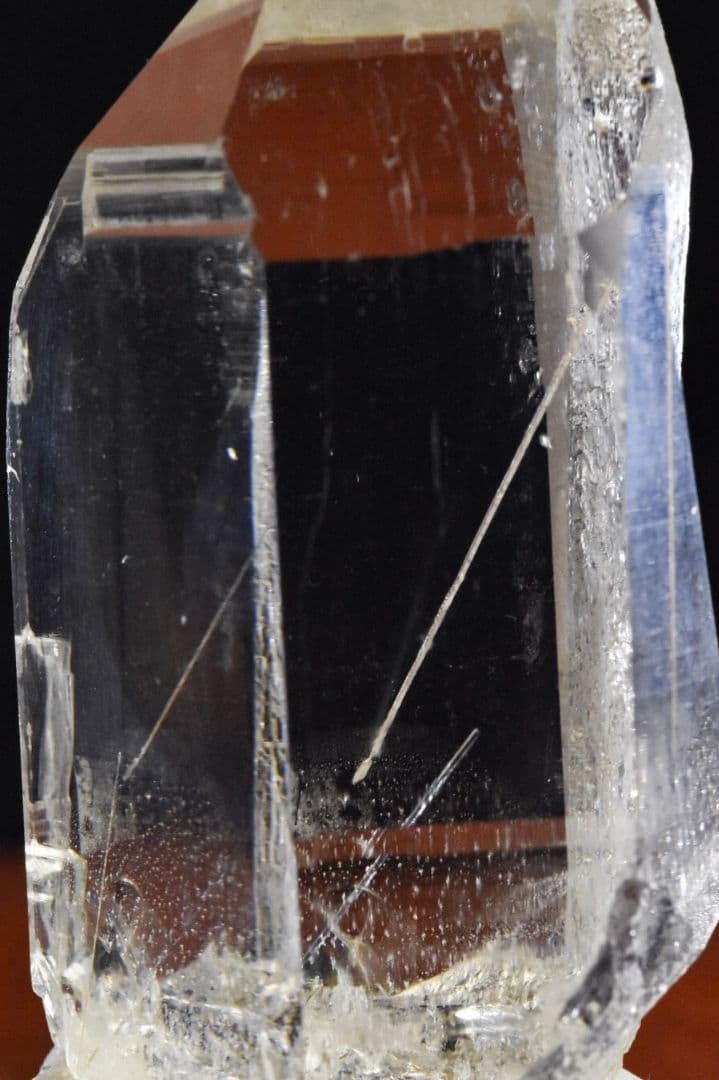 パキスタン スカルドゥ産 クリアクォーツ チューブインクルージョン