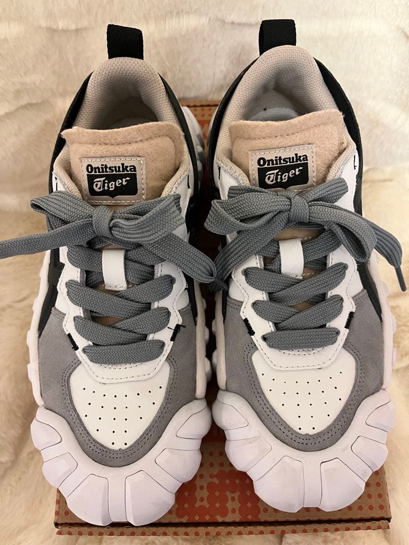 美品　ONITSUKA TIGER オニツカタイガーDENTIGRE LS