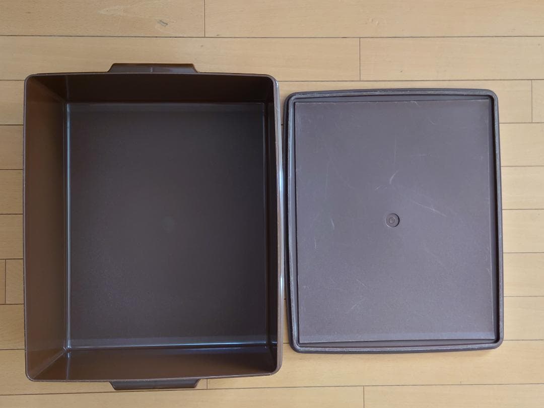 Ouioui　 タッパーウェア スーパーケース ブラウン4個ブラック3個