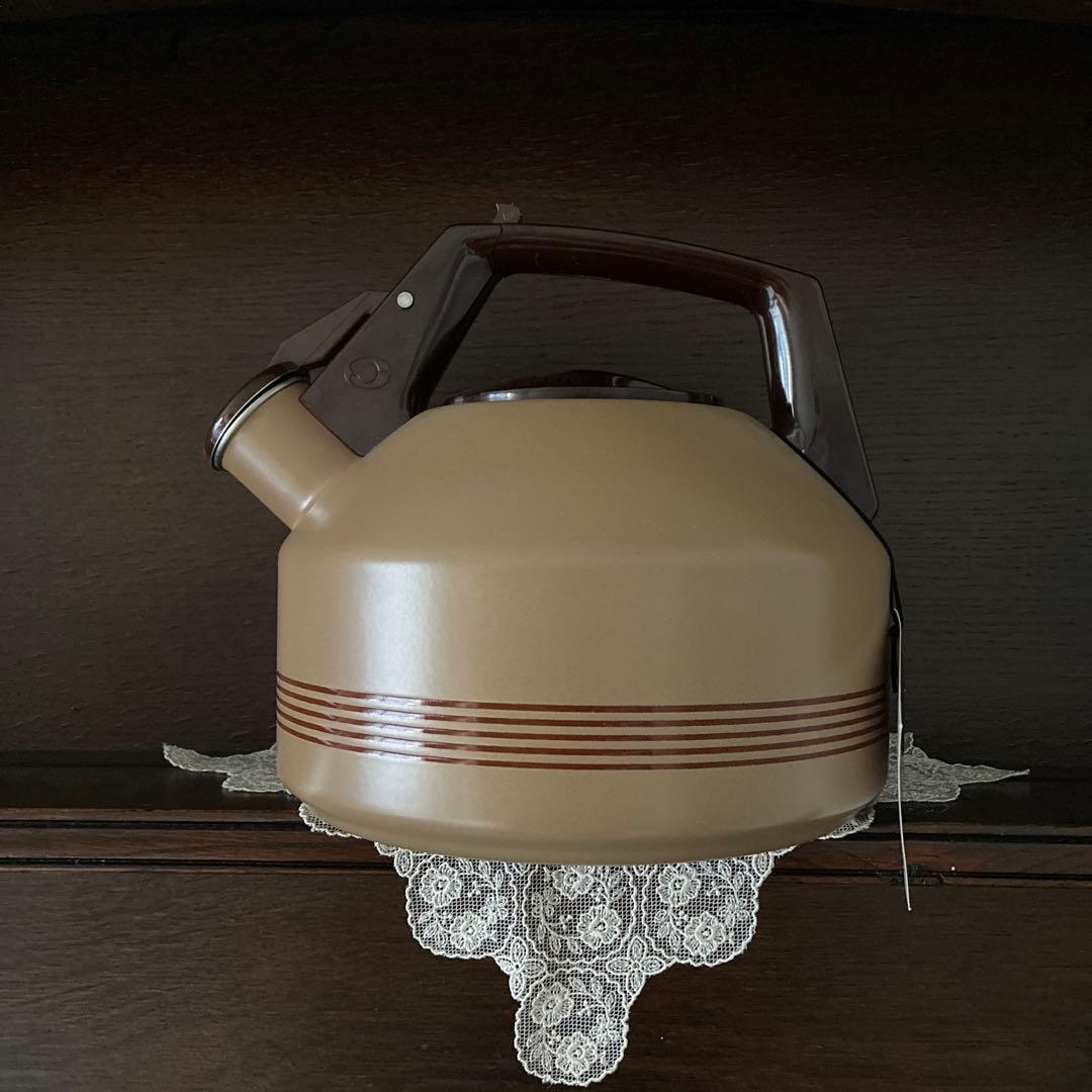 エジリー　ケトル　やかん　２.８L 琺瑯　ベージュ