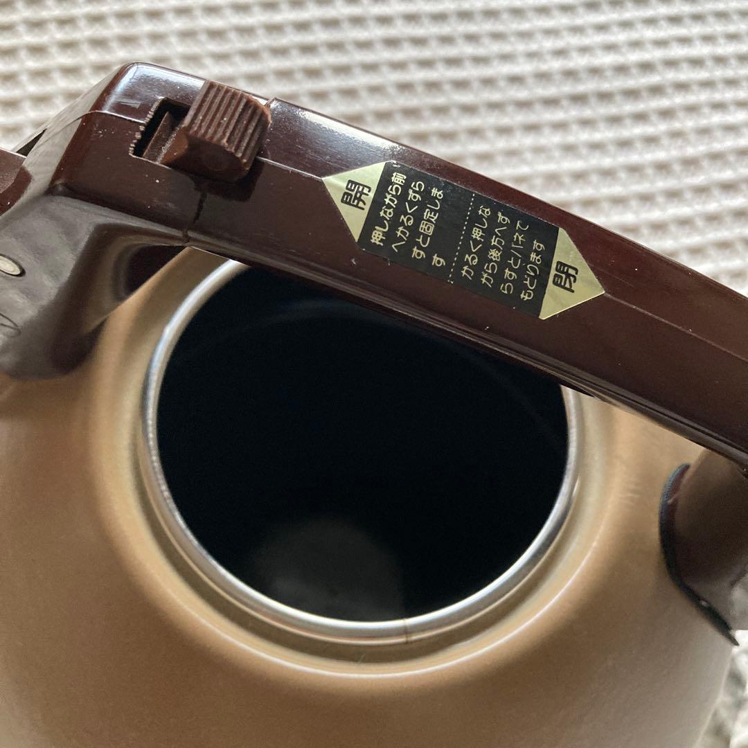 エジリー　ケトル　やかん　２.８L 琺瑯　ベージュ