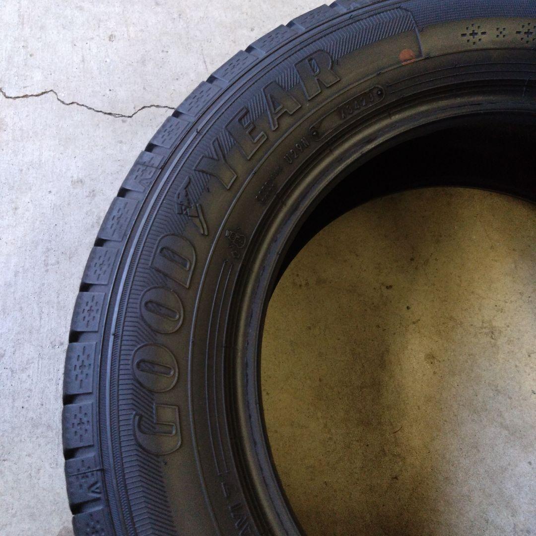 グッドイヤー　スタッドレス 195/65R15　2本