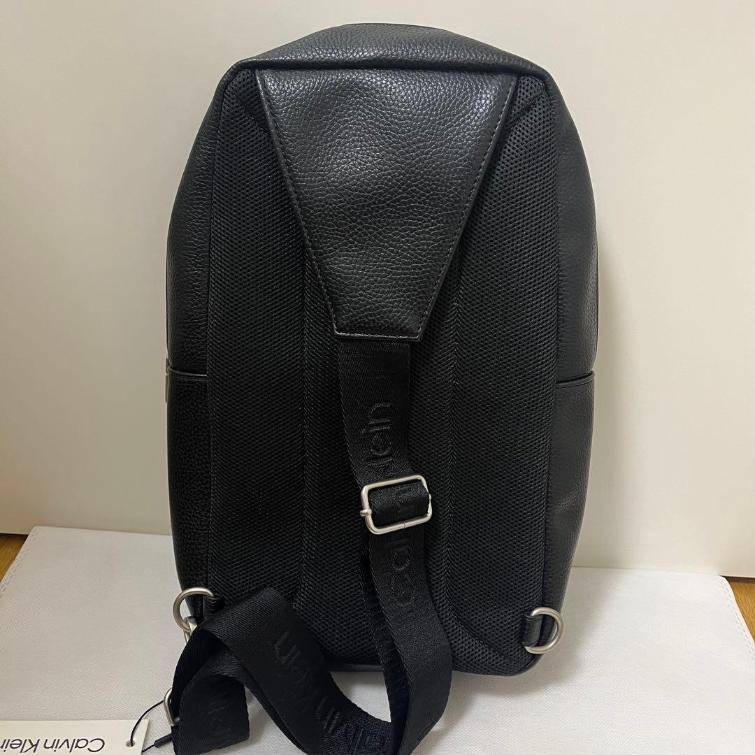 新品未使用 カルバンクライン ボディーバッグ ワンショルダー バッグ ブラック