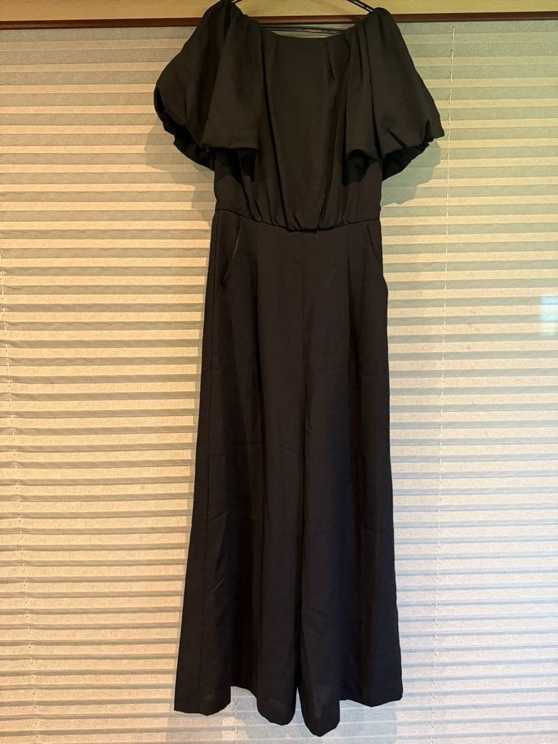 新品未使用タグ付JUSGLITTY バルーンスリーブ オールインワン サロペット