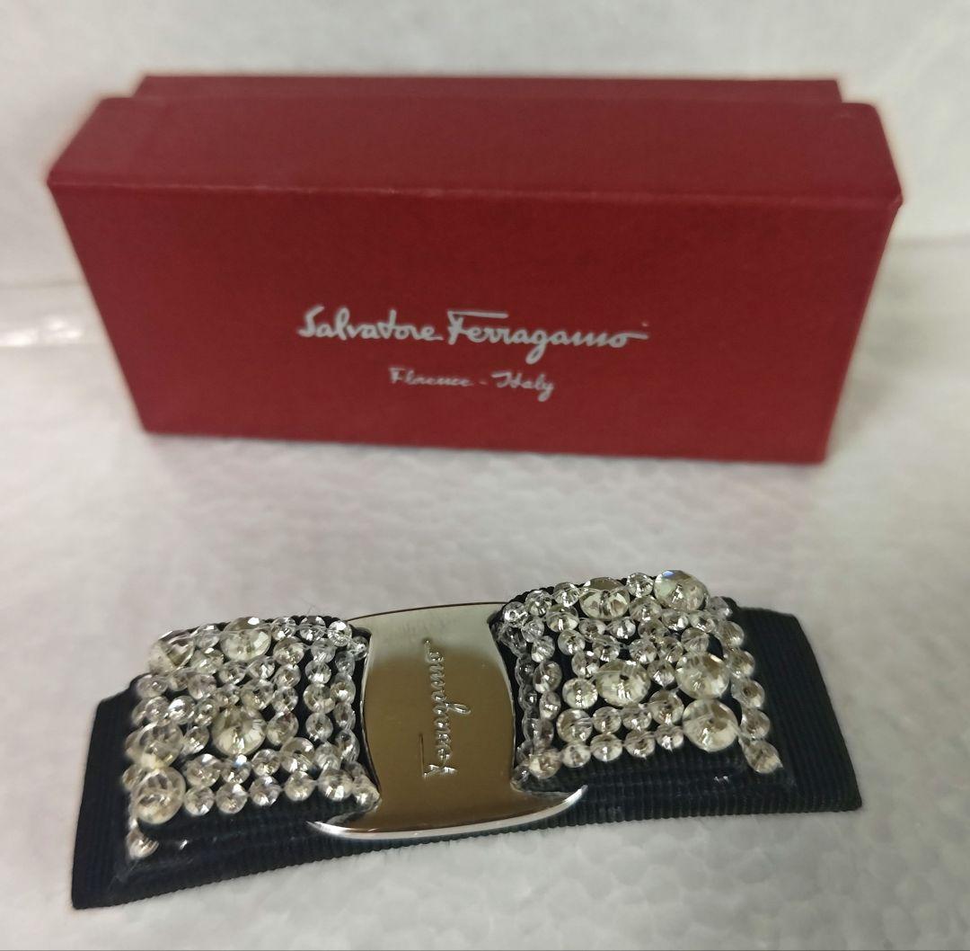 【サルヴァトーレフェラガモ】バレッタ