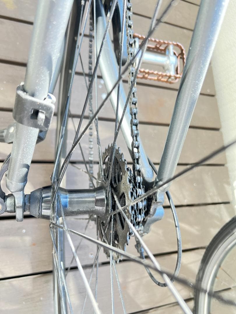 NESTOネスト クロスバイクALTERNA FLAT 16段変速 L500