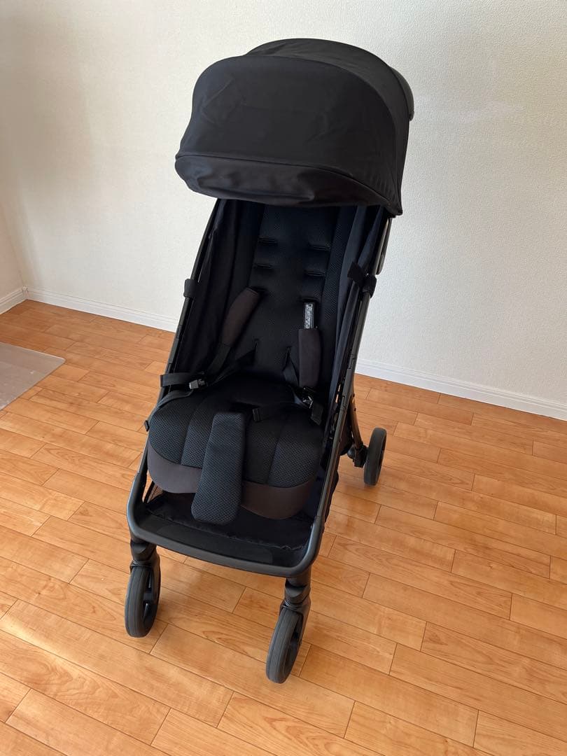 アップリカ Aprica Viit ベビーカー　ブラック