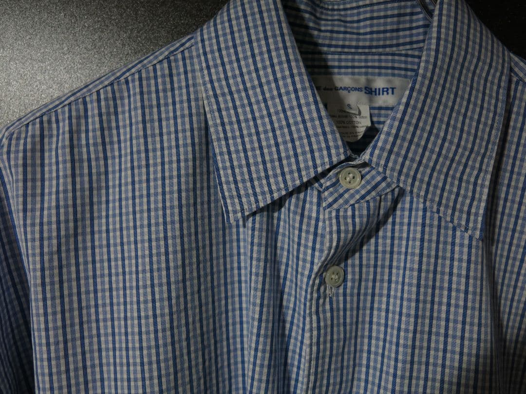 コムデギャルソンシャツのシャツ