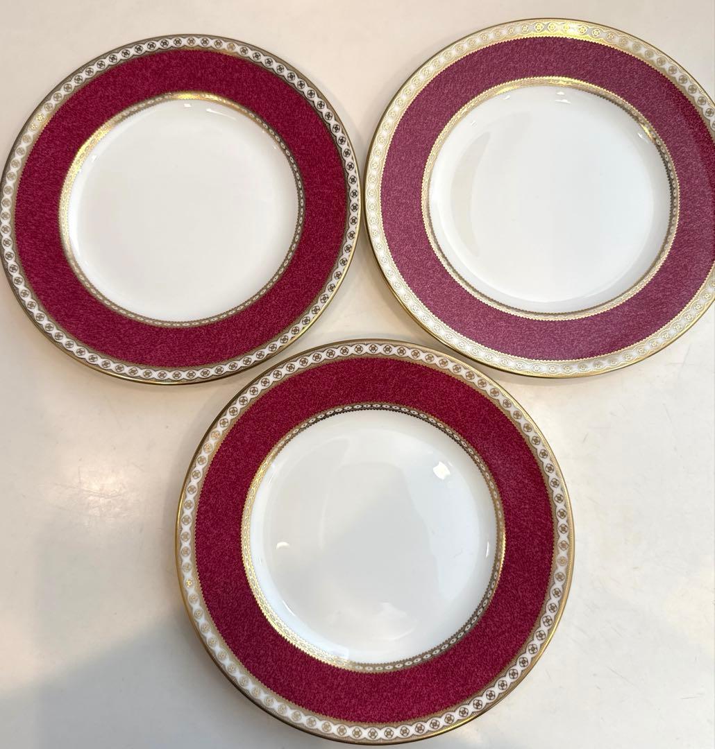 ウェッジウッド　ユーランダー　パウダールビー　17.5㎝プレート3枚【美品】黒壺