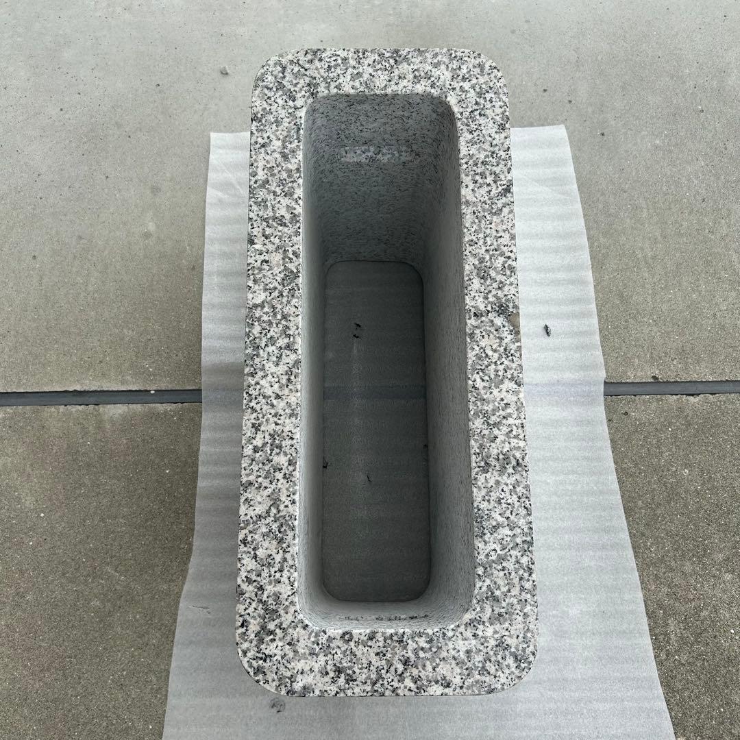 御影石　花崗岩　テーブル　台座持ち手加工あり　天板仕上げ　天板台座合わせ加工あり